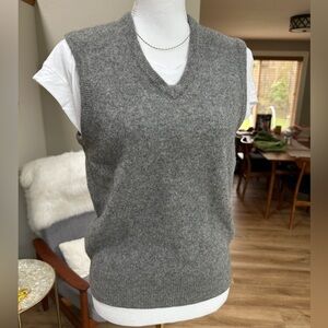 Vintage Gray Lambswool Sweater pullover vest